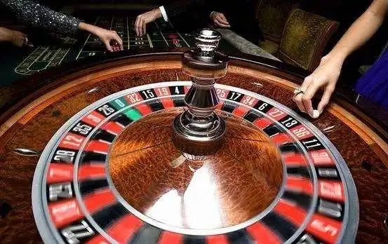 Spadegaming roulette table showing wheel, betting layout, and chip placement options